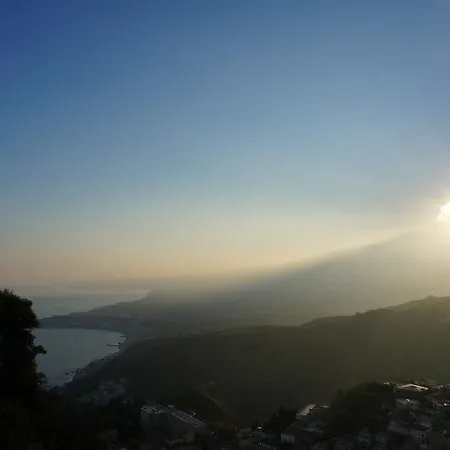 Sunshine Taormina